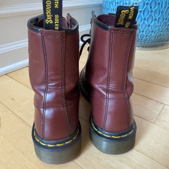 Dr. Martens Burgundy Boots Size 7 - Picture 2 of 8